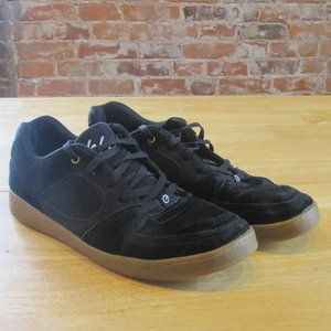 black eS sneakers Accel Slim
